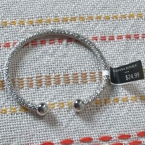 New Banana Republic Textured Silver Tone Bracelet